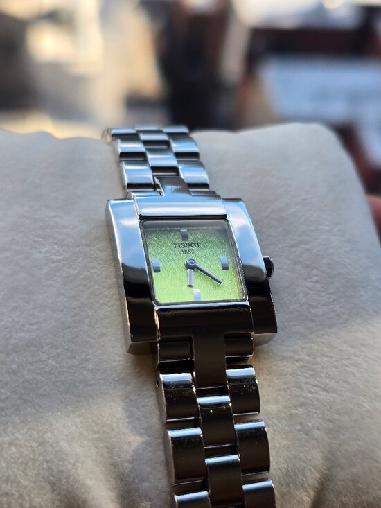 Tissot Accessories - 2001 Tissot Watch, Lime Green Dial, Swiss, ETA 901.001 Movement, L730K, 22 mm